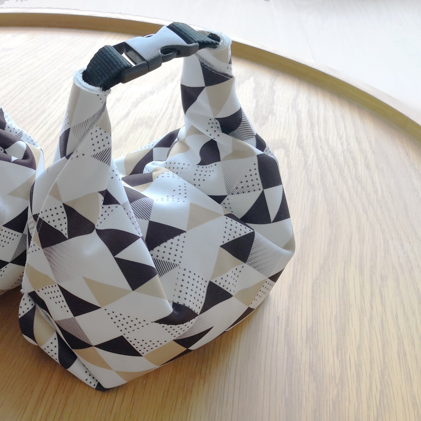 GoPouch – Leakproof Silicone-Coated Food Carrier
